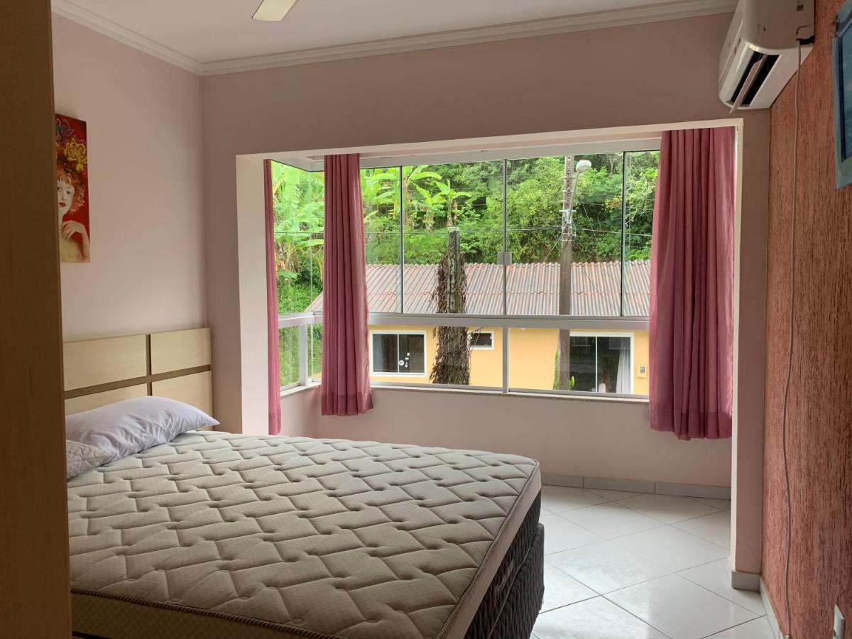 Apartamento inteiro 3 quartos no condomínio solar das bromelias Bombinhas Exterior foto